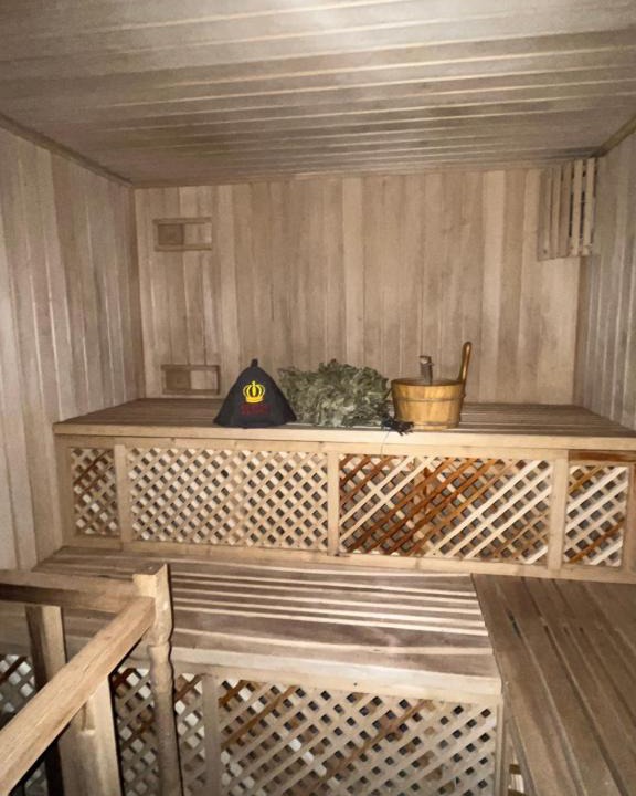 Verneuil-sur-Vienne House | Le Royal - Piscine intérieure - sauna