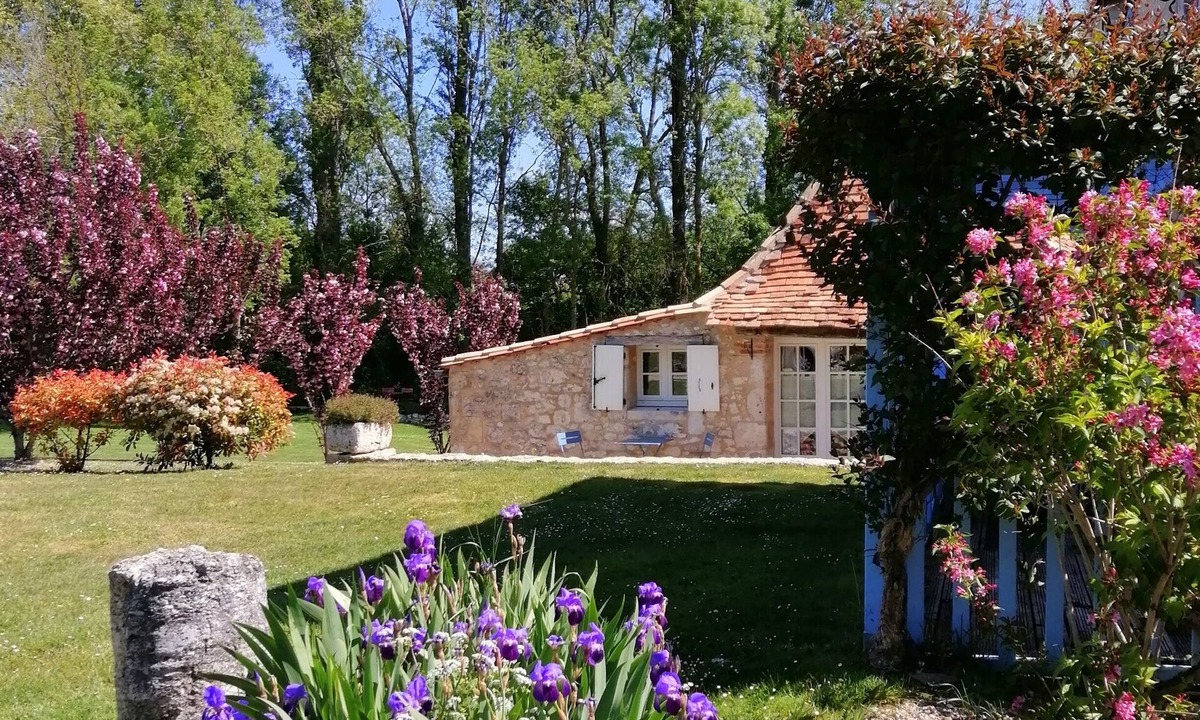 Monmarves House | Le Séchoir, Cottage of 75 m2 for 2 people with swimming pool, large park