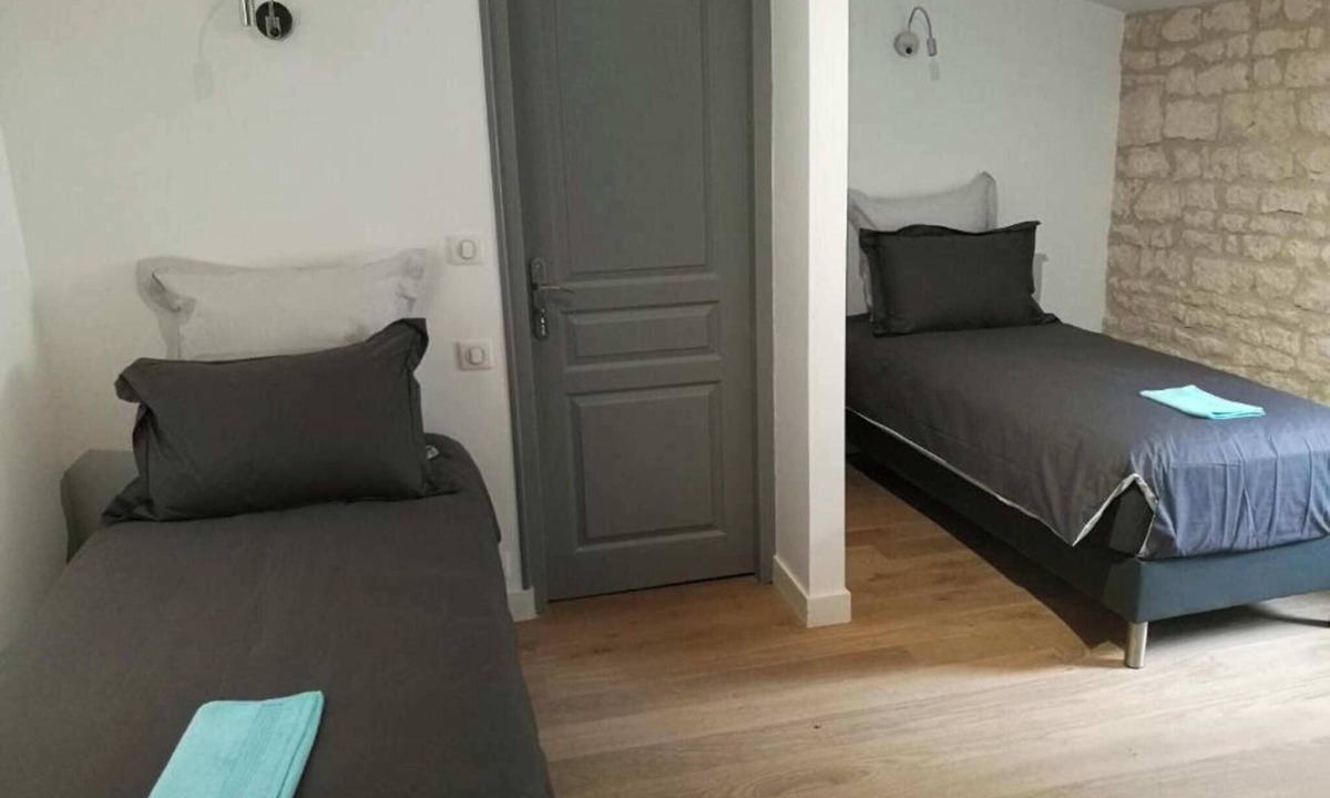 Echire House | Les Cyprès