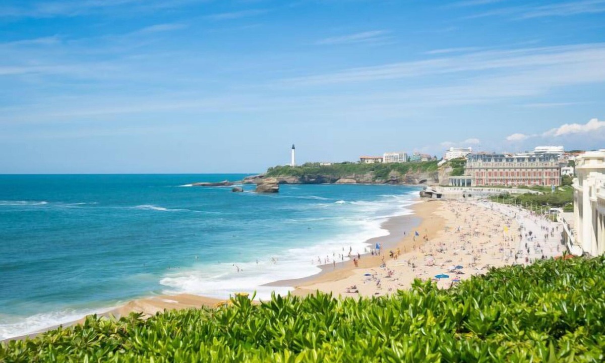 Biarritz City Centre Apartment | Les Montgolfières by Interhome