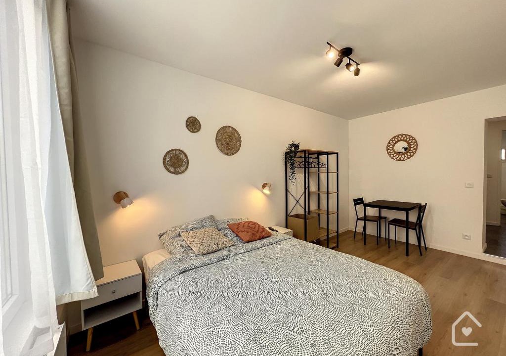 Chatellerault Apartment | Les studios d'Elina - Entrée autonome