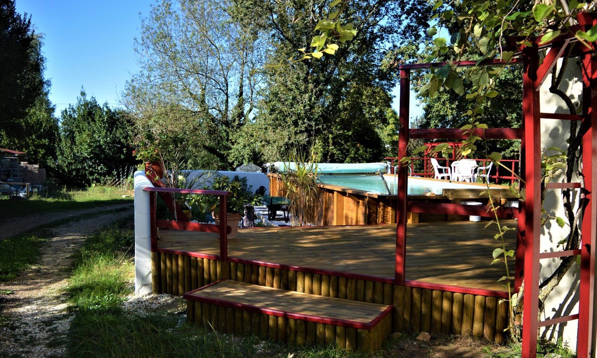 Saint-Romain-de-Benet Apartment | Location Saisonnière Proche Plage de Royan