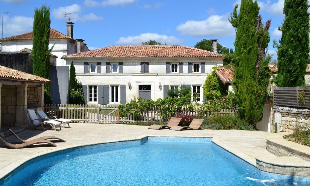 Graves-Saint-Amant Cottage | Logis de Graves 4*, large family home