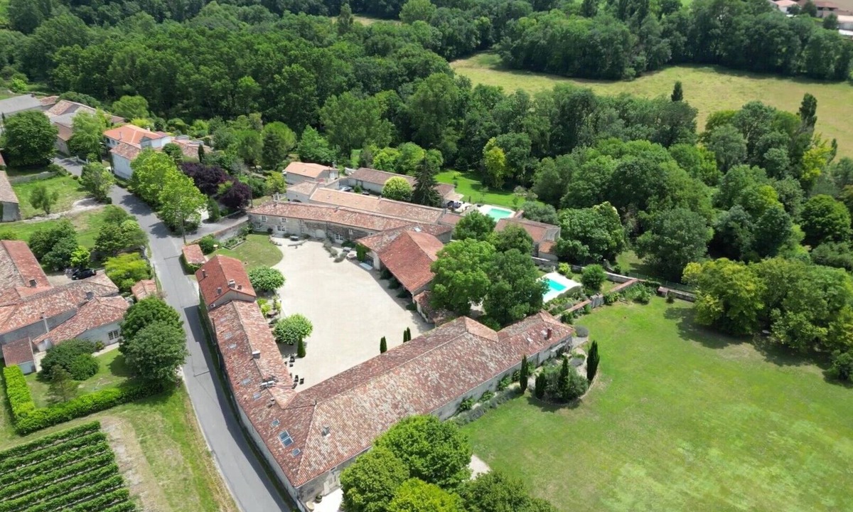 Criteuil-la-Magdeleine House | Logis du Paradis, a A charming, characterful venue to enjoy time together