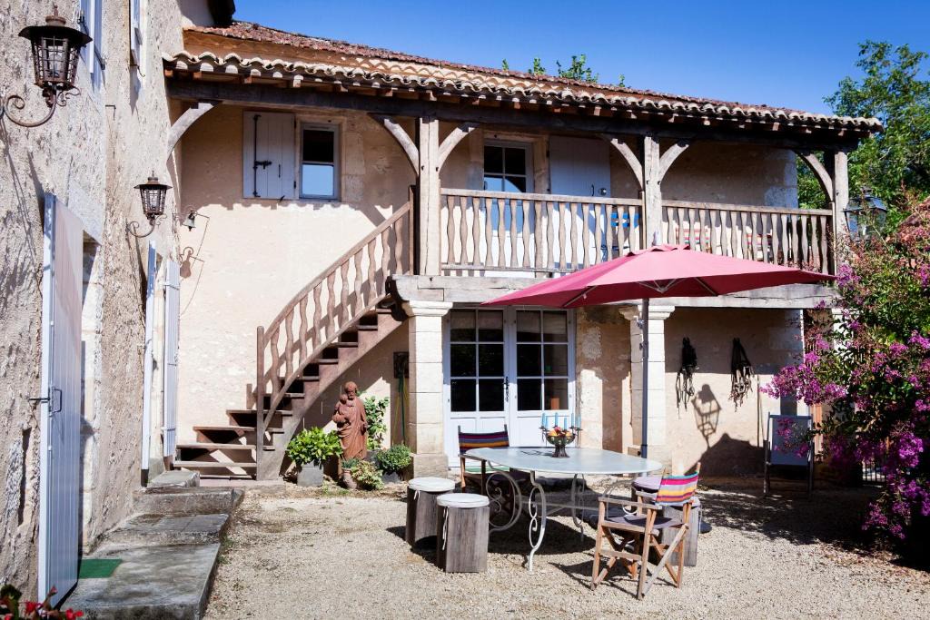 Montagnac-la-Crempse Bed & Breakfast | Logis Saint Martin