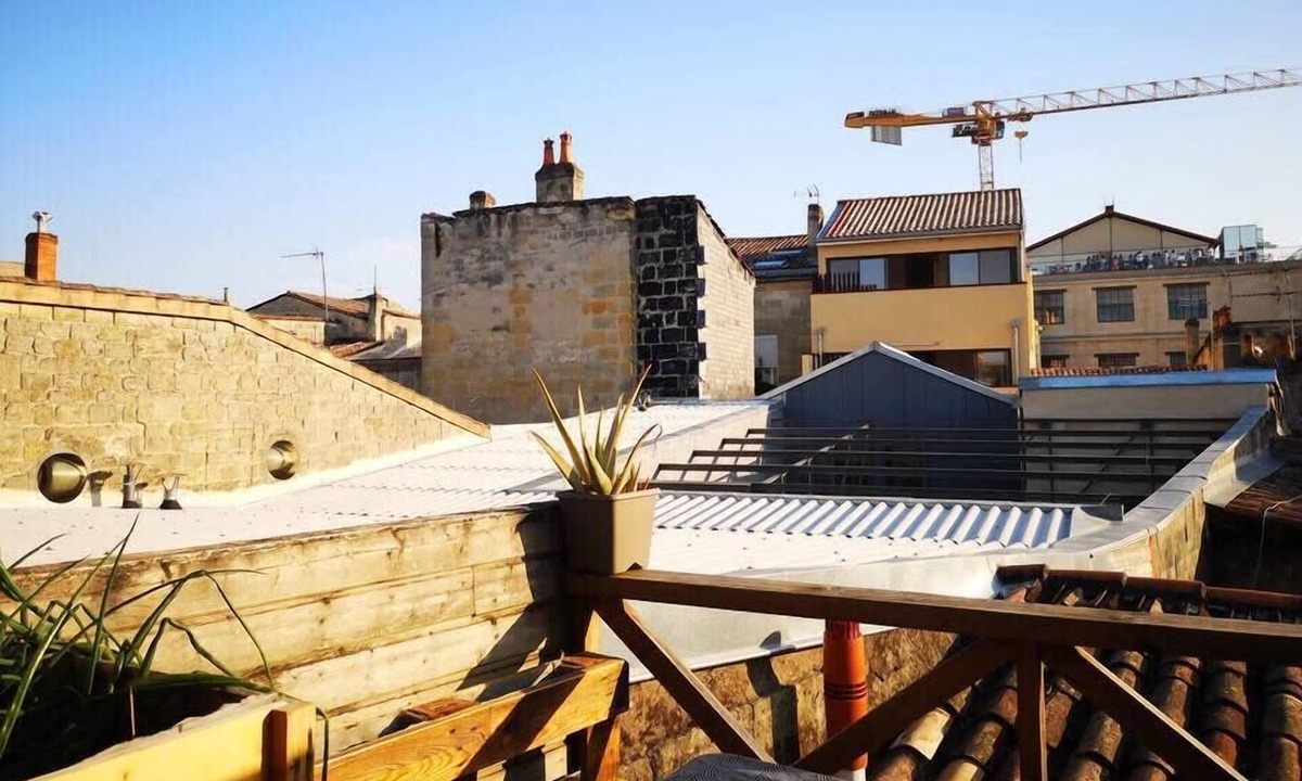 Saint Seurin - Fondaudege Apartment | Lovely apartment with terrace & garage