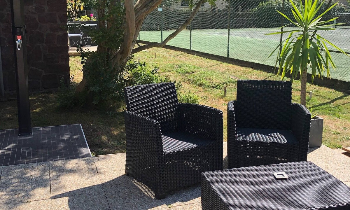 Labouheyre Cottage | Lovely T2 GITE near ocean, shared tennis court and swimming pool
