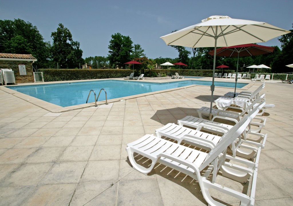 Salles Villa | Luxurious detached villa in a nature reserve with a castle