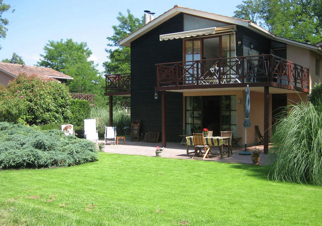 Salles Villa | Luxurious detached villa in a nature reserve with a castle