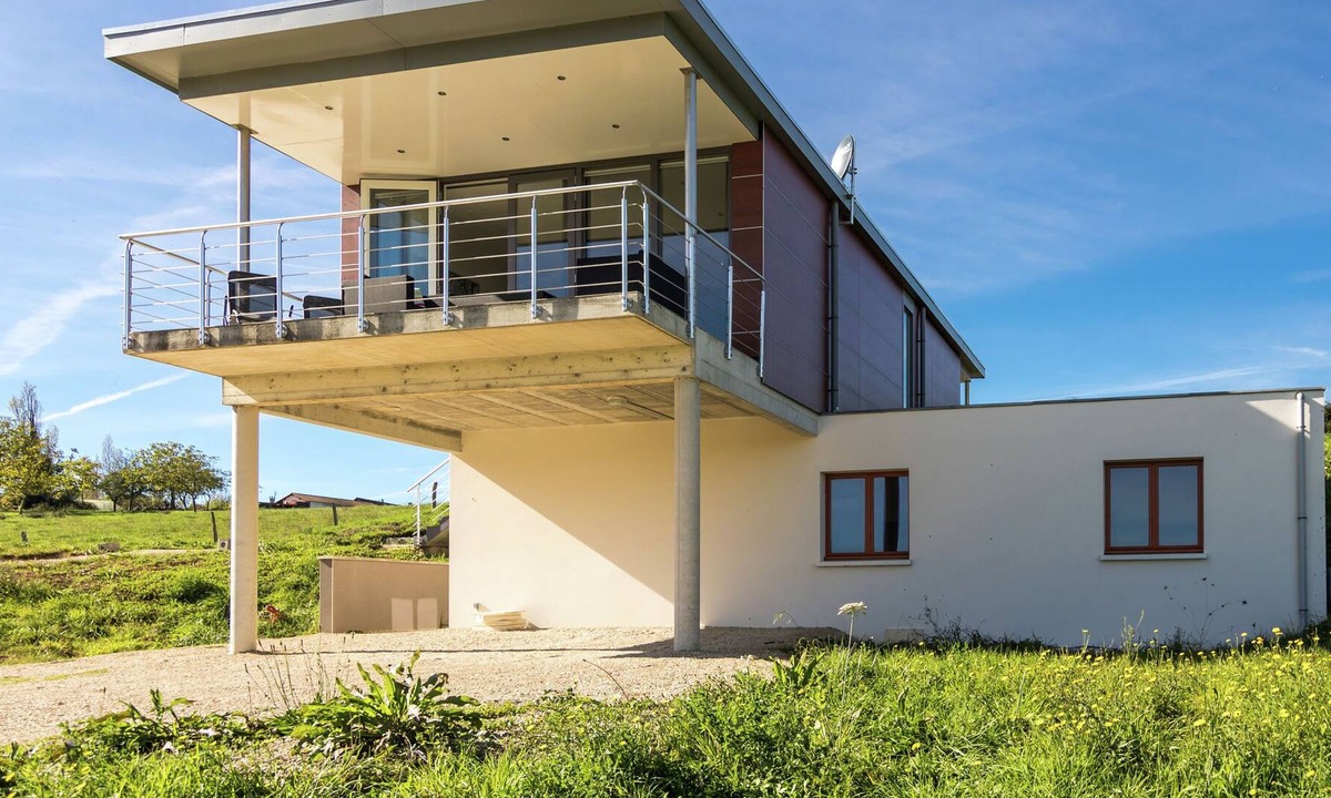 Limeyrat Villa | Luxurious Villa in Limeyrat France with private pool