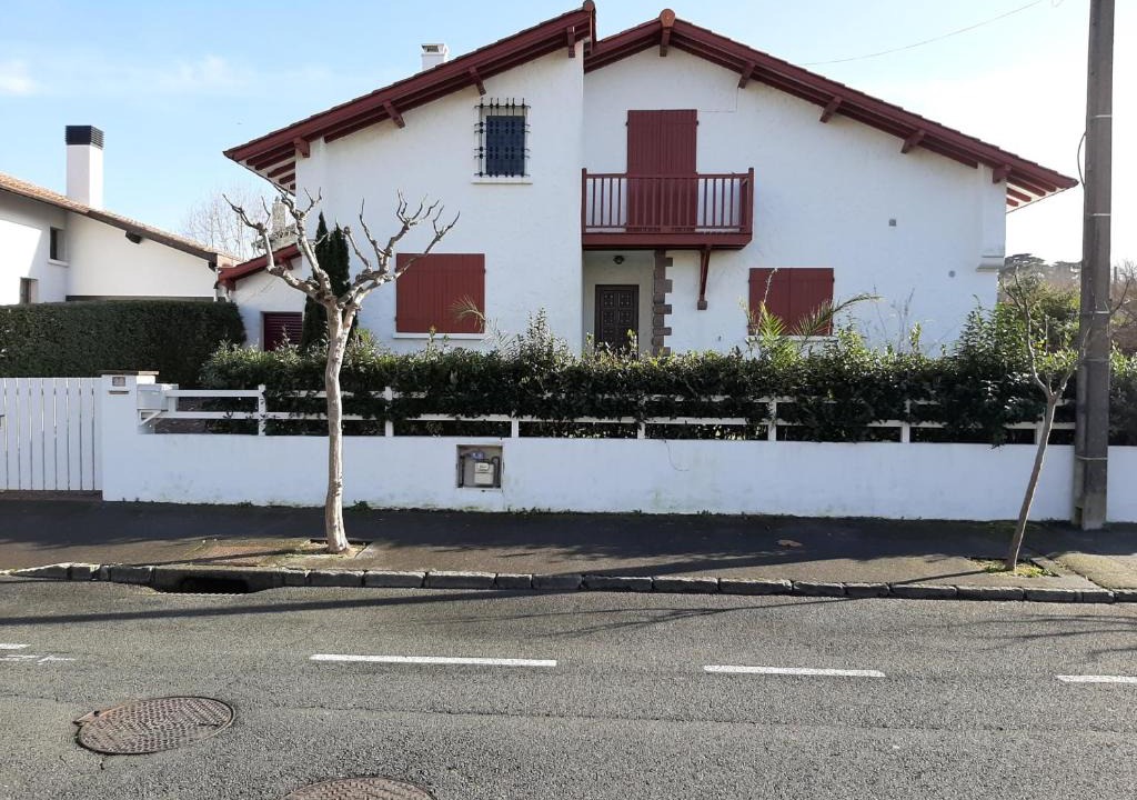 Hendaye Pièces Personnes | Hendaye