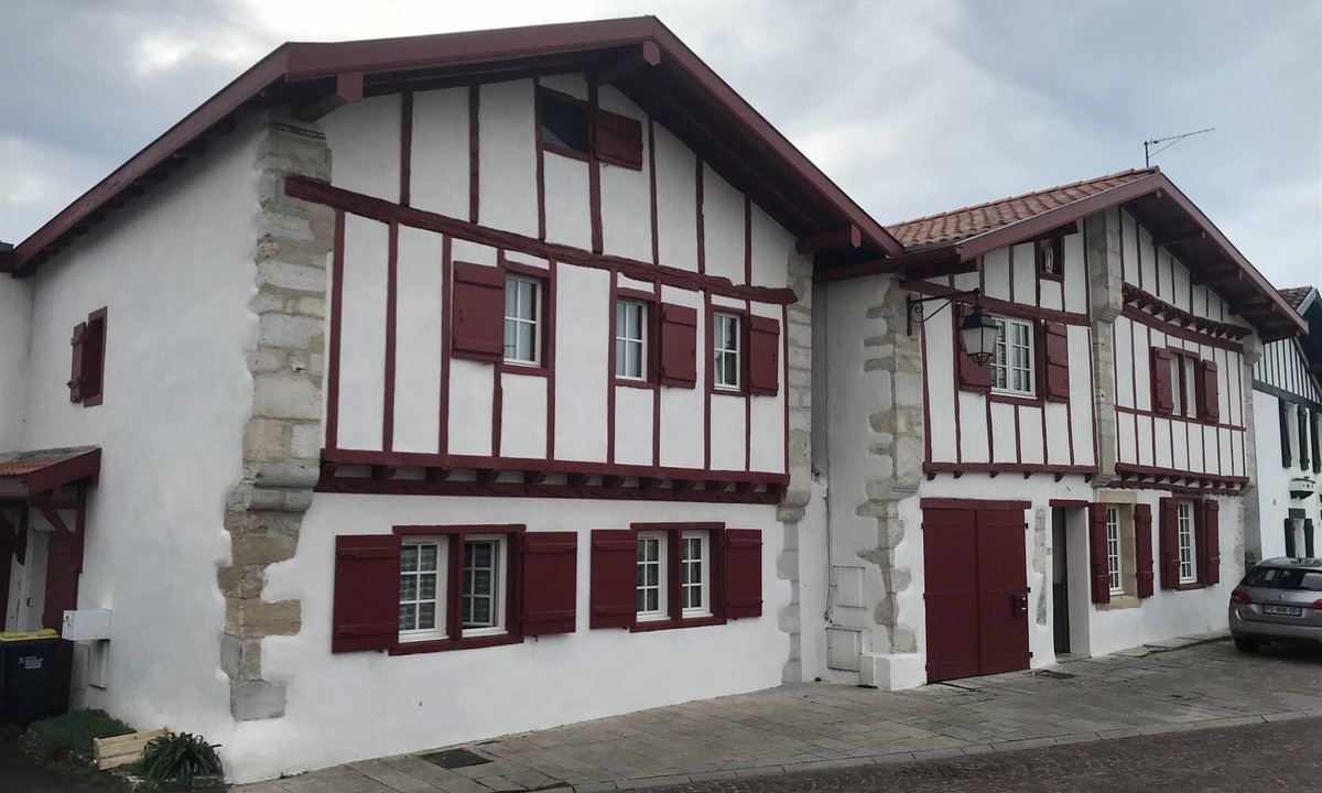 Lahonce House | Maison de Caractère, vue Panoramique Avec Piscine