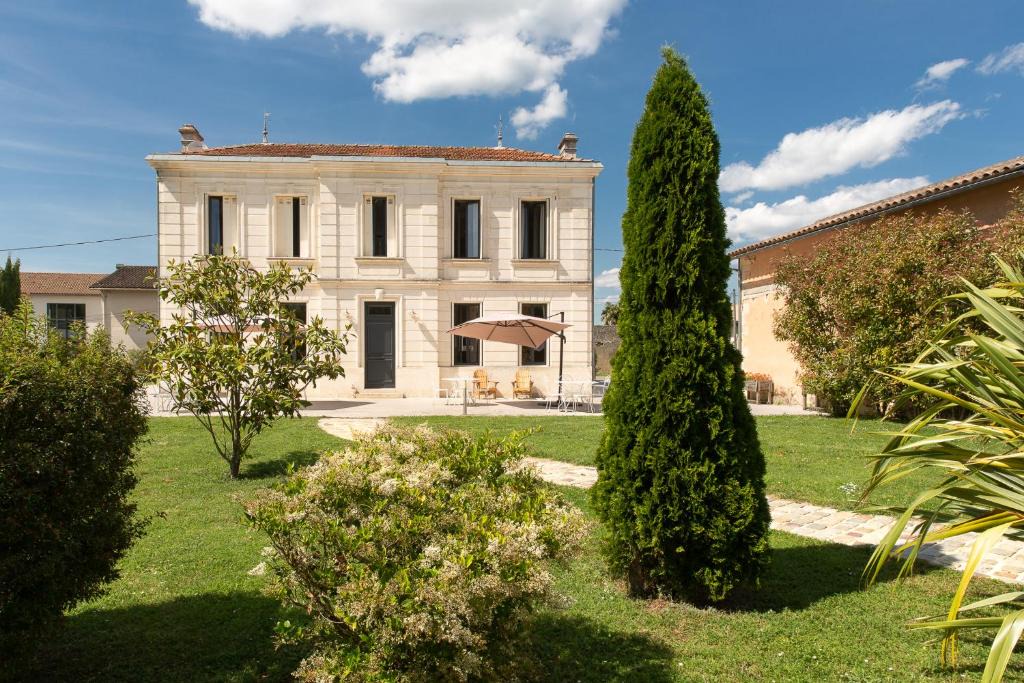 Saint-Androny Bed & Breakfast | Maison de Jean
