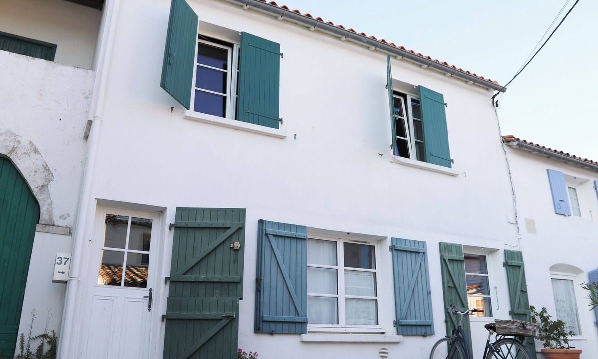 Loix House | Maison Familiale de 4 Chambres au Coeur de Loix - Location à la Semaine