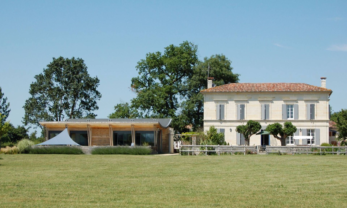 Montpellier de Medillan House | Maison de Maitre with Indoor Pool, 20 minutes to the beach
