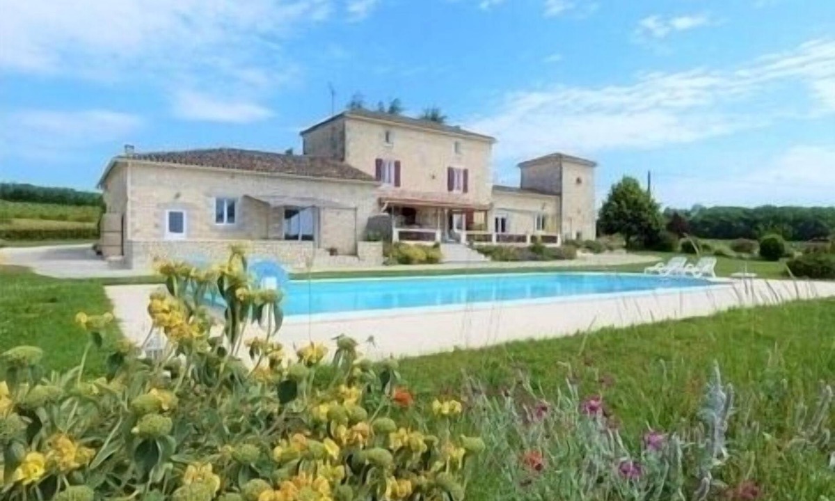 La Sauvetat-sur-Lede Other | Mas du pech is a stunning and spacious Farmhouse with private heated pool
