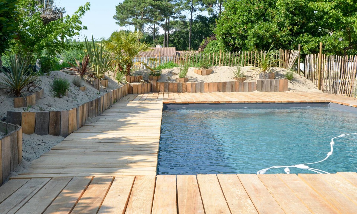 Mimizan Villa | Mimizan large renovated house with pool near beach and bike path