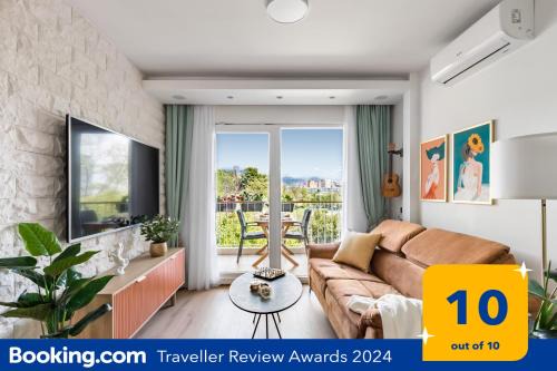 Split Apartment | Modern Apartment with Balcony, Bikes & Parking - PINNACLE