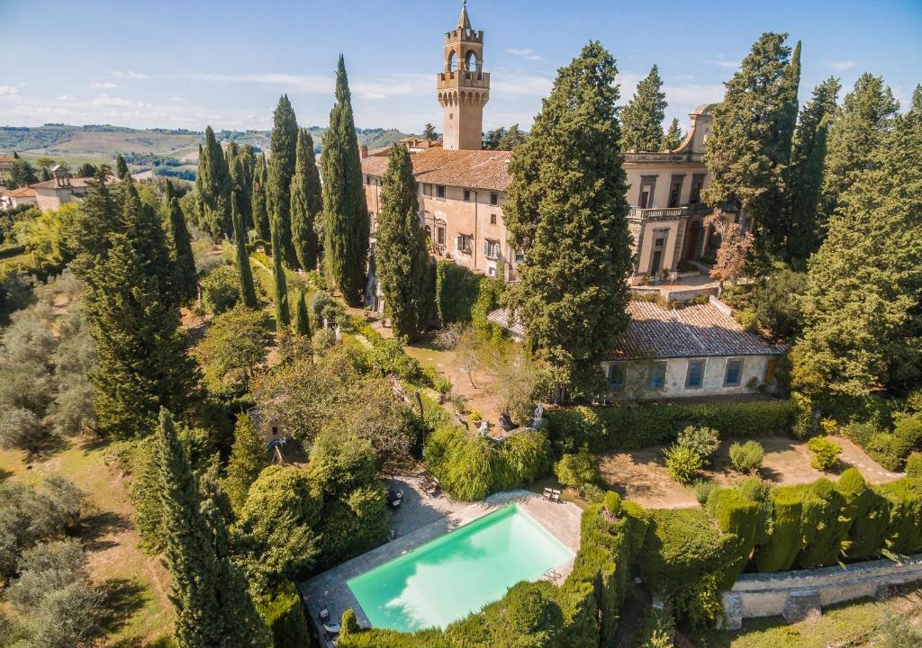 Montegufoni Villa | Montegufoni by PosarelliVillas