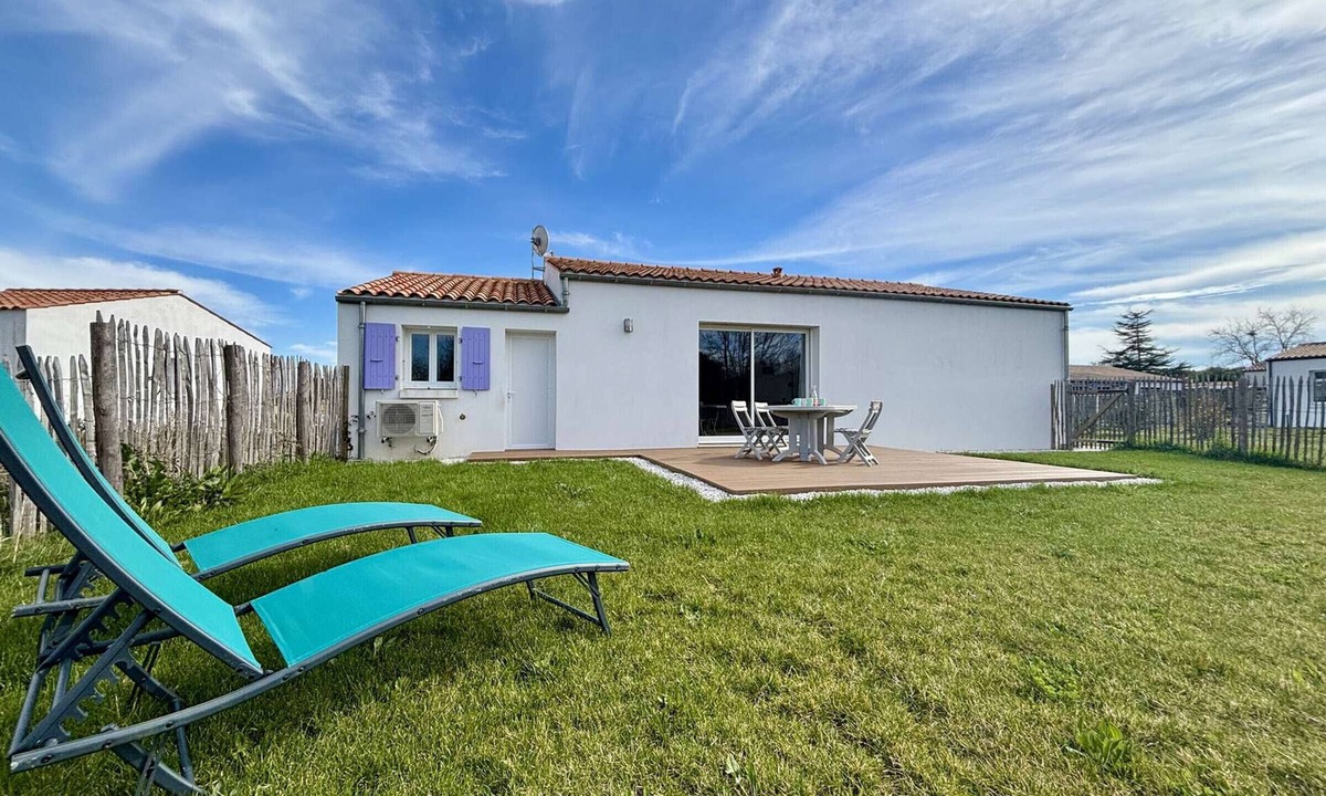 Dolus-d'Oleron House | New Quiet House, Sleeps 4, Close to Beach and Shops