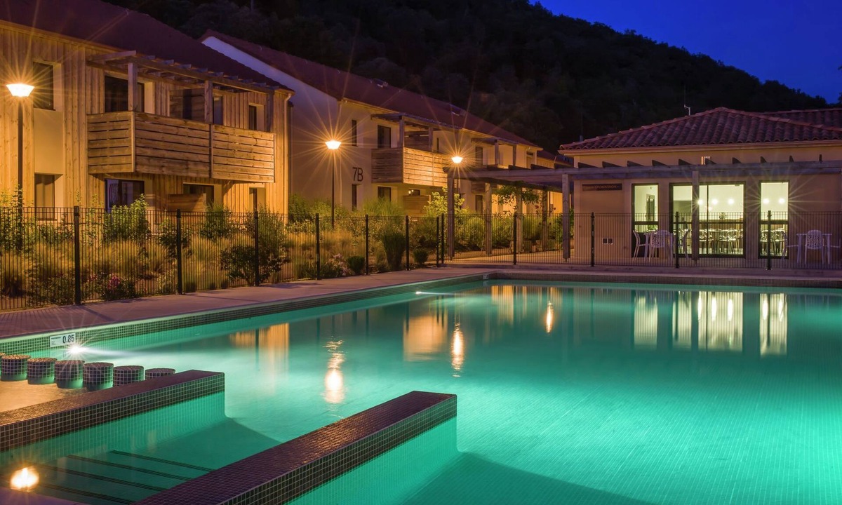 Les Eyzies Apartment | Nice apartment with shared pool in Dordogne
