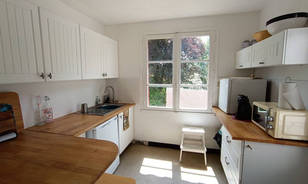 Adriers House | Old French Village House With Large Garden