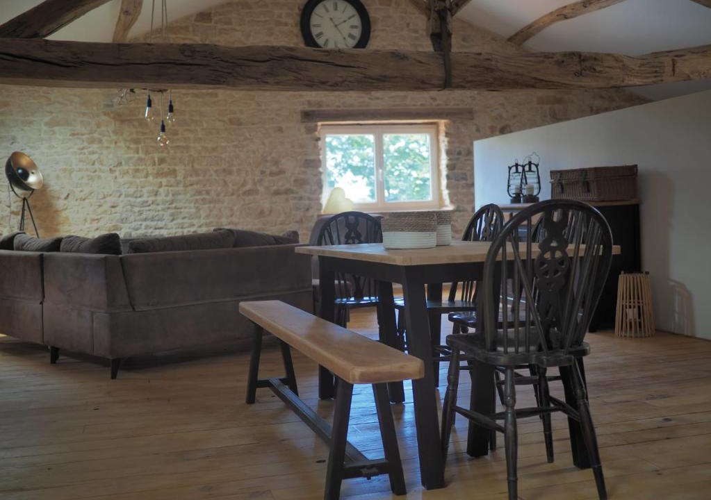 Montalembert Apartment | Pays de Joie - Gite-Loft Le Piano