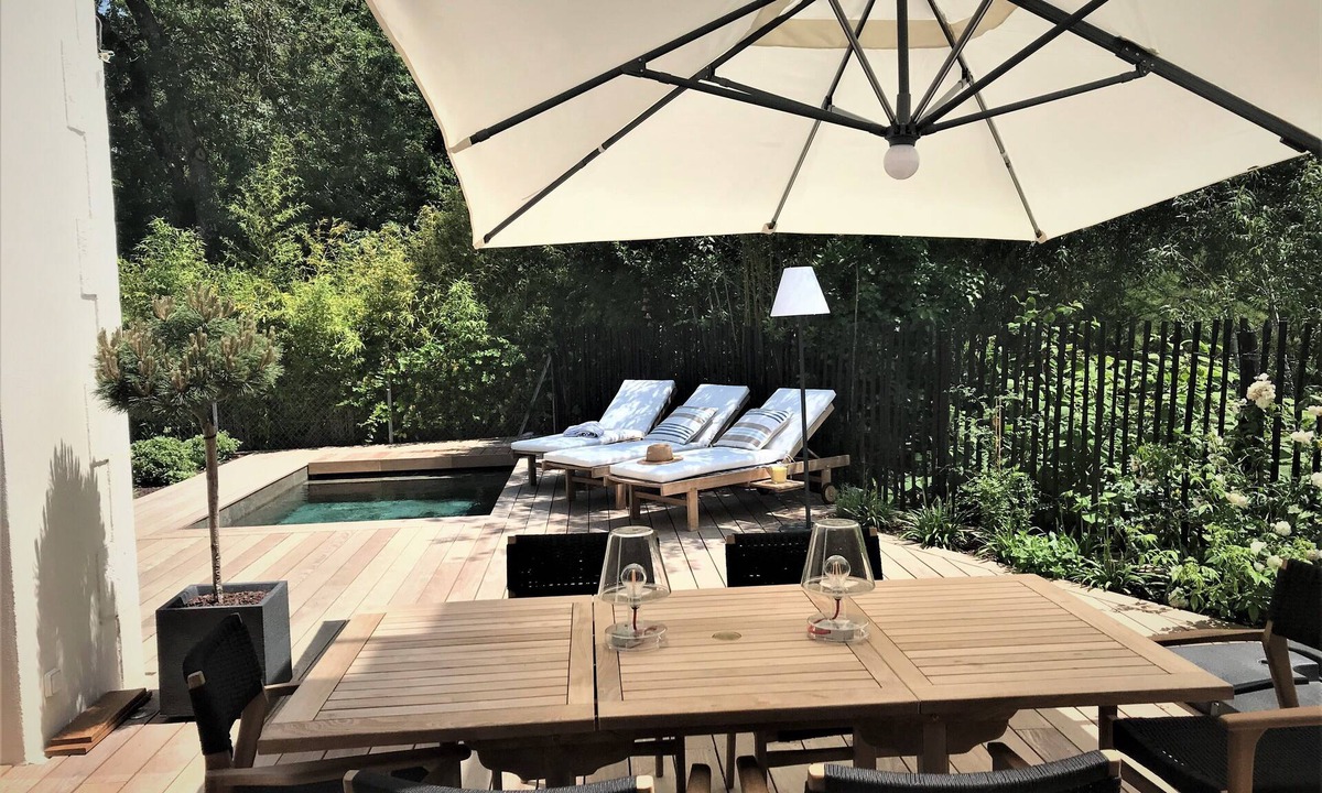 La Rochelle House | Prestigious house on the edge of the city center park