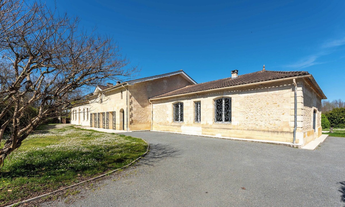 Cenac House | Pretty property in the countryside 20 minutes from Bordeaux