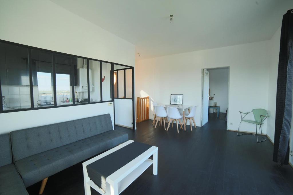 Bruges Apartment | PROCHE BORDEAUX APPARTEMENT 75 M2 ROOFTOP