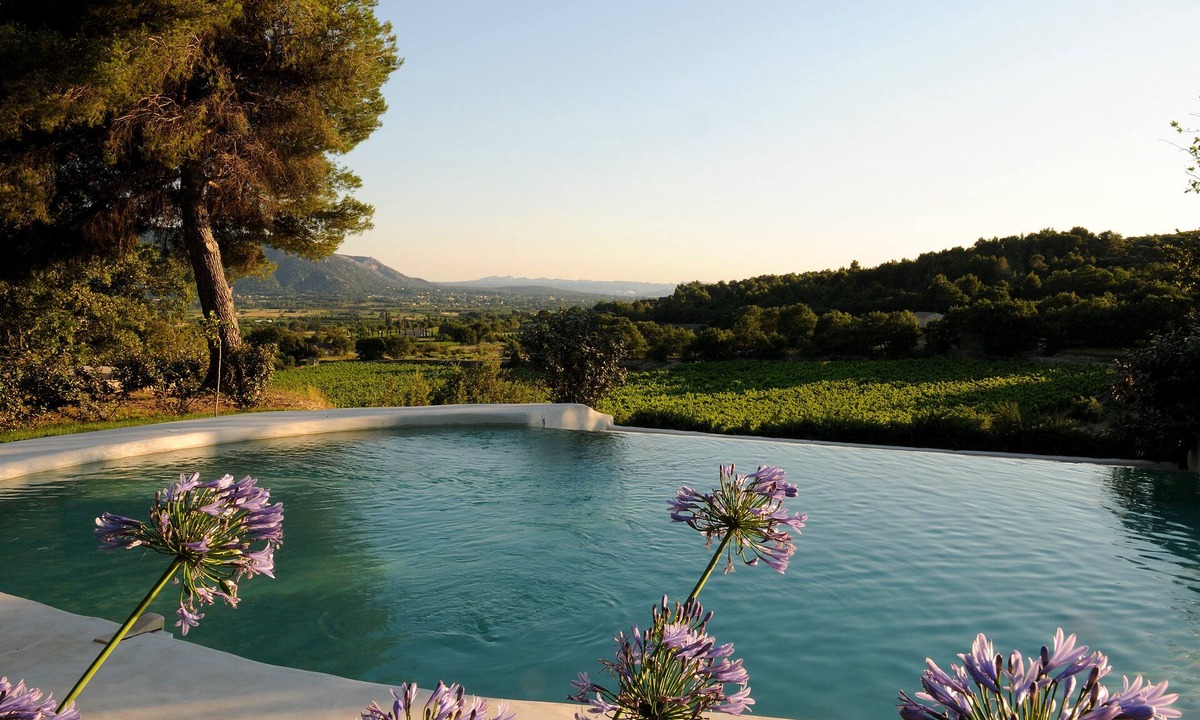 Cabrieres-d'Avignon House | Property with panoramic views