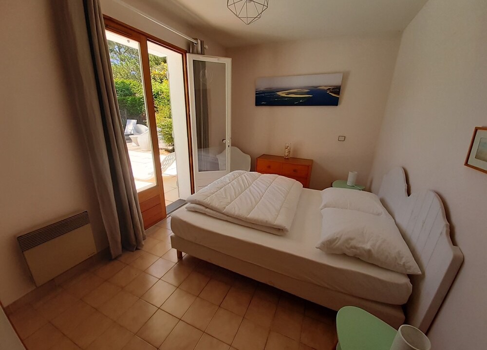 Pyla-sur-Mer House | Pyla-Sur-Mer Pretty quiet Villa with Pool and 5 bedrooms - for 10 people