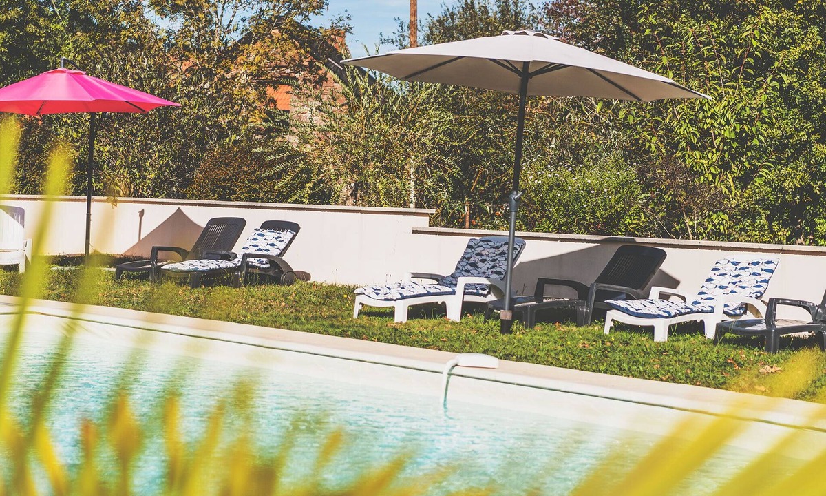 Hautefort House | Quiet cottage in the countryside. 3*