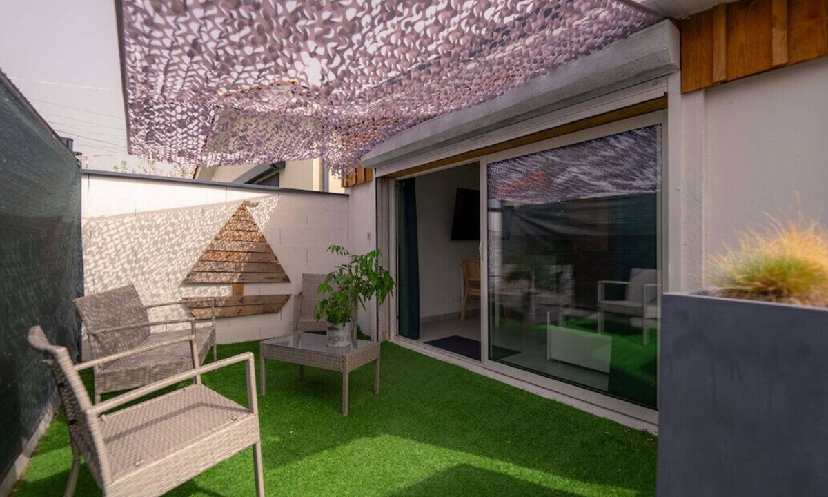 Villenave-d'Ornon House | Renovated 2-room house with garden