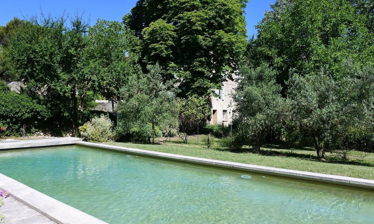 Crestet House | renovated country house "Calade"