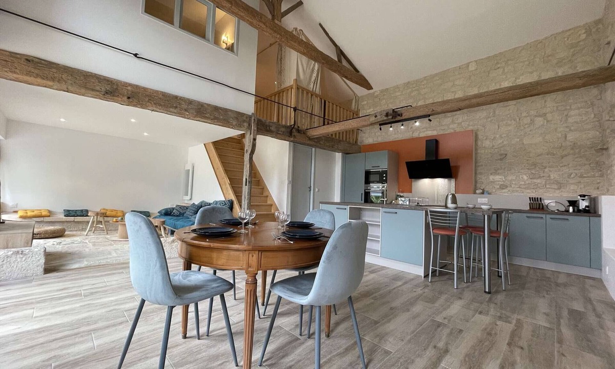Dompierre-sur-Mer House | Renovated Farmhouse: 4 Sleeps, Garden, Near Sea, La Rochelle Proximity