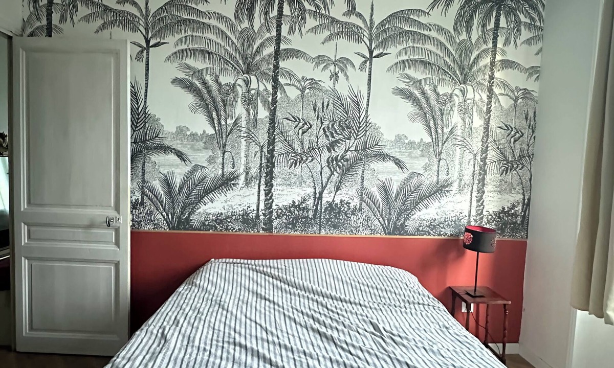 Est Bed & Breakfast | Renovated room a few steps from downtown Aix en Provence