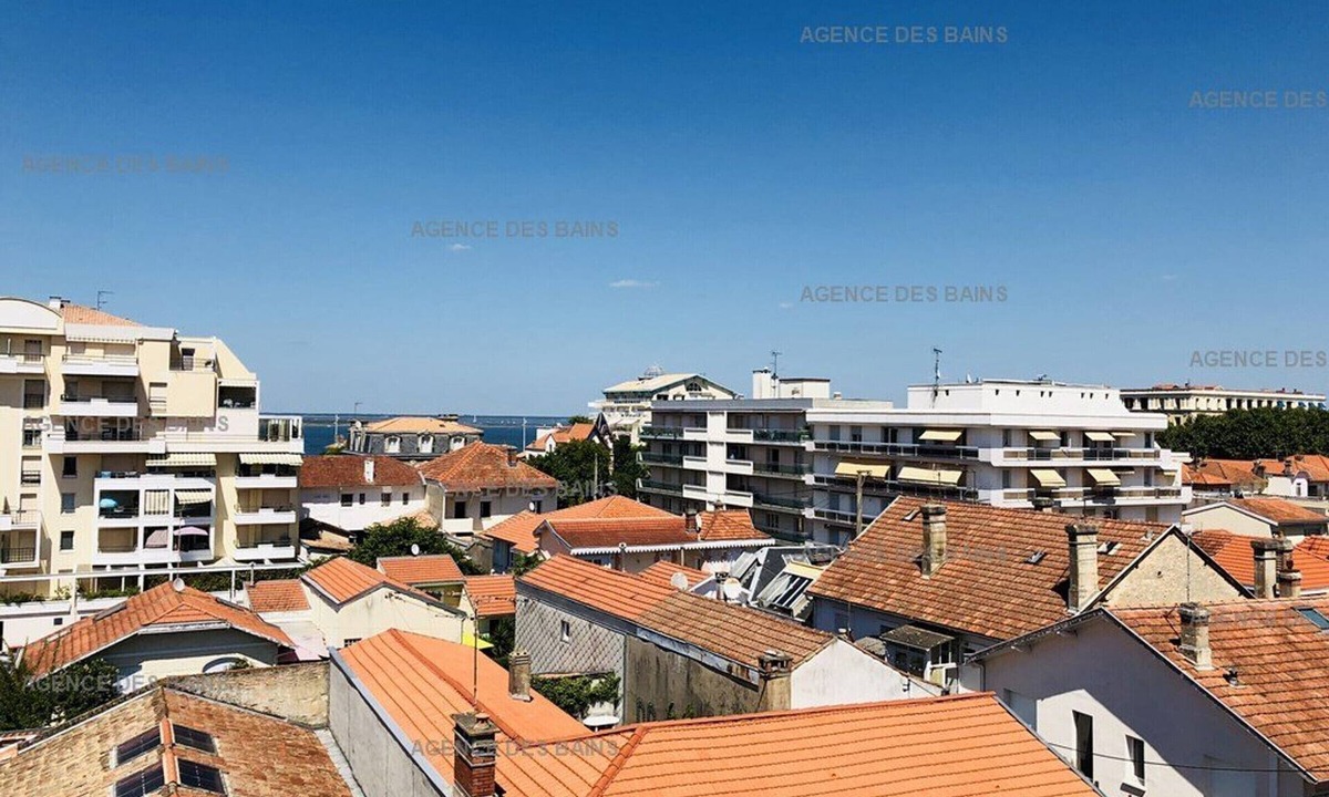 Arcachon Apartment | Renovated Studio Cabin 200m from Beach - Private Parking