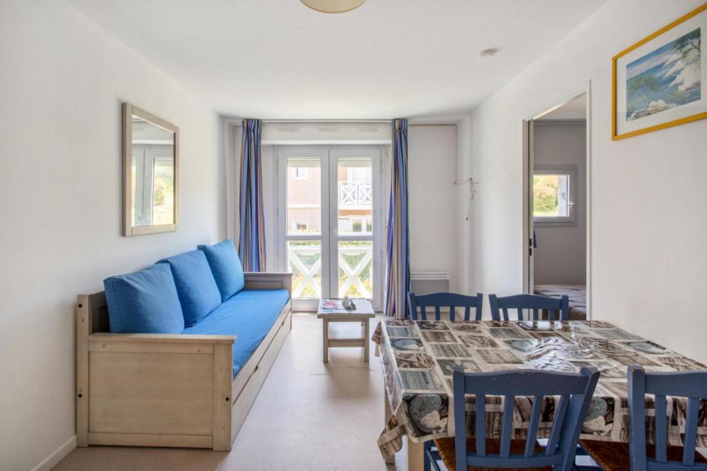 Carnoux-en-Provence Apartment | Residence Debussy - maeva Home - Appartement 2 Pièces 4 Personnes - Budget MAE-9049