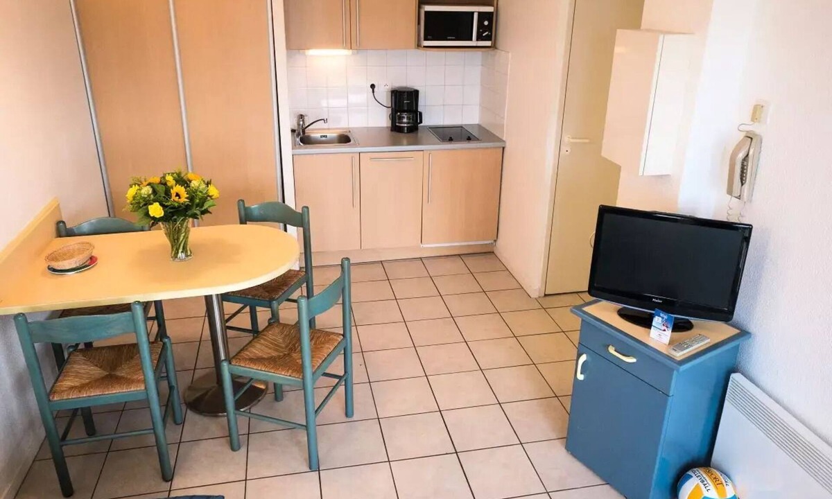 Biarritz Apartment | Residence Mer & Golf Eugénie* - 2 Rooms 4 People