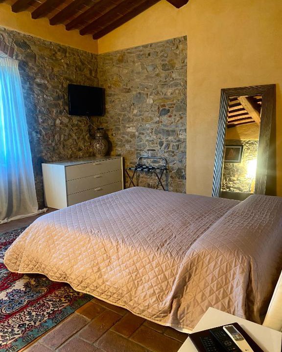 Santa Cristina a Mezzana House | Room in BB - Sottotono Agriturismo with swimming pool on Florence surrounded by greenery
