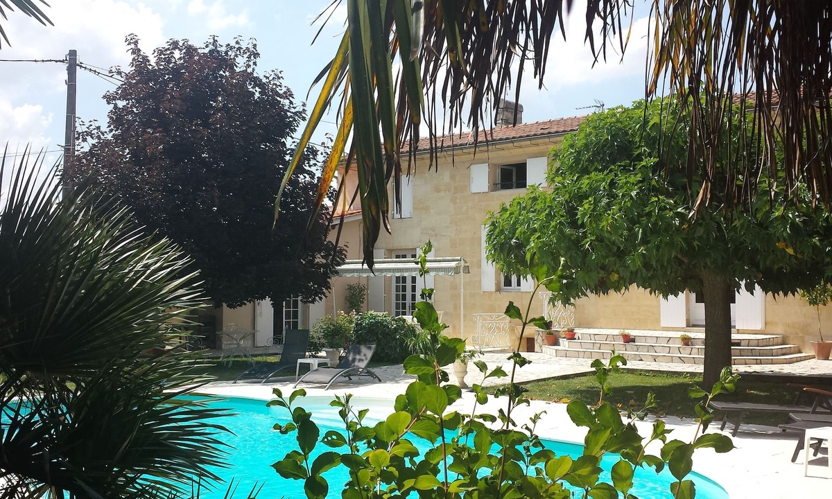 Saint-Sulpice-de-Faleyrens Apartment | Shelters of Saint-Emilion/The Suite