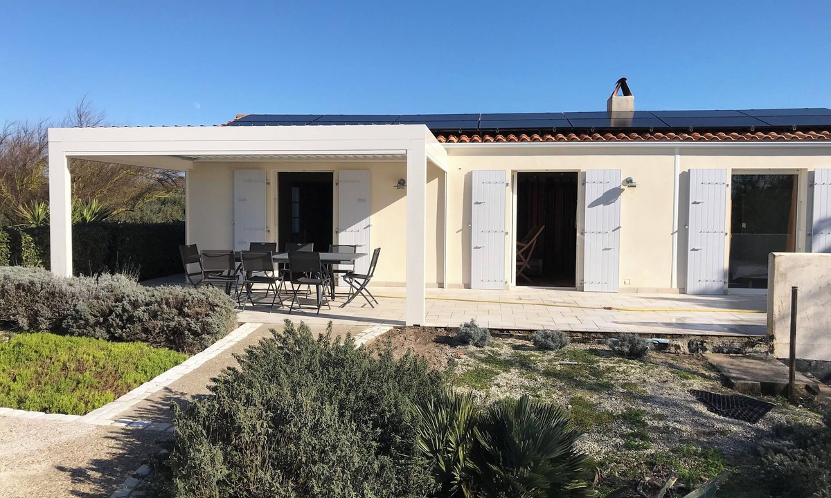 Saint-Georges-d'Oleron House | single-storey house with ocean view 80 m from the beach