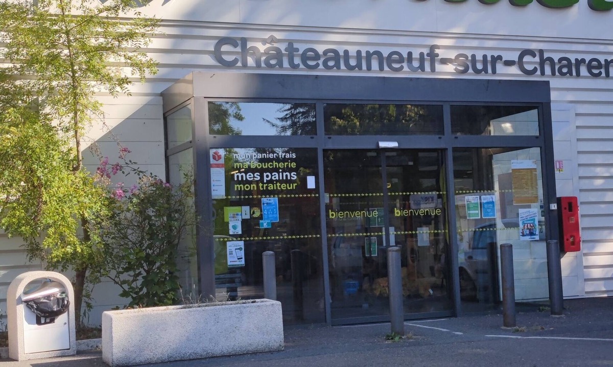 Chateauneuf-sur-Charente House | Small spare room, city center