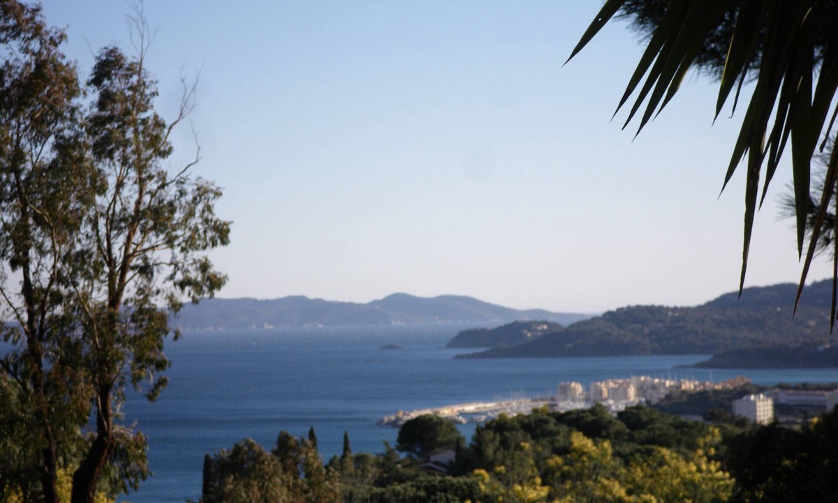 Le Lavandou Apartment | Spacious ground floor of villa, magnificent sea view, terrace , enclosed parking