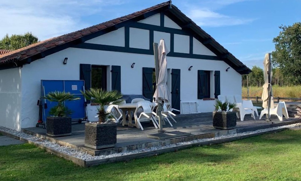 Soustons House | Spacious house in a quiet area with all comforts, private pool 3bed, 3bath, 3wc classified 3*.