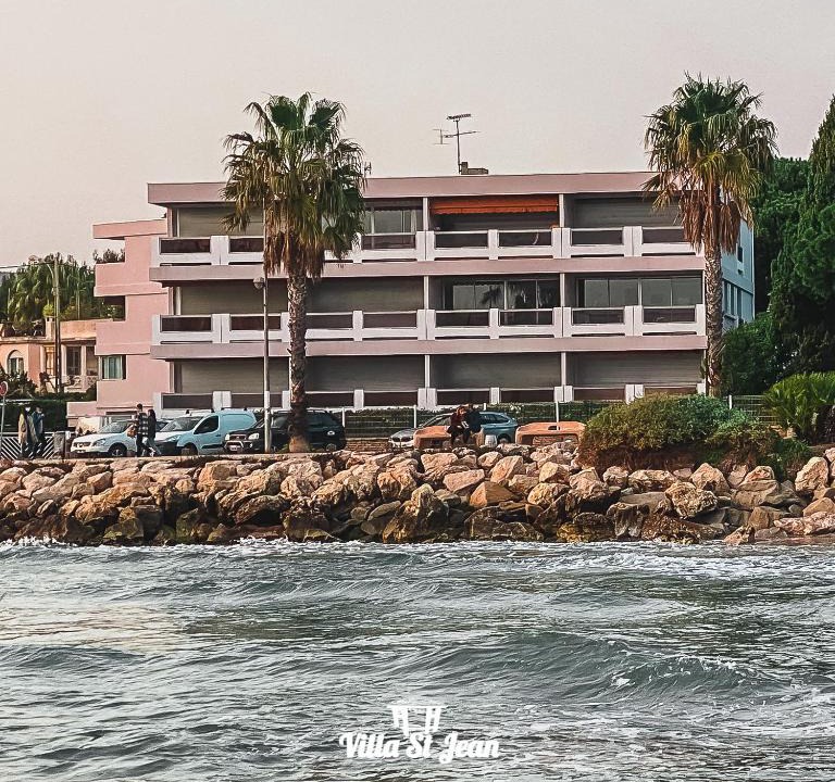 La Ciotat Apartment | ST JEAN VUE MER Pied dans l eau