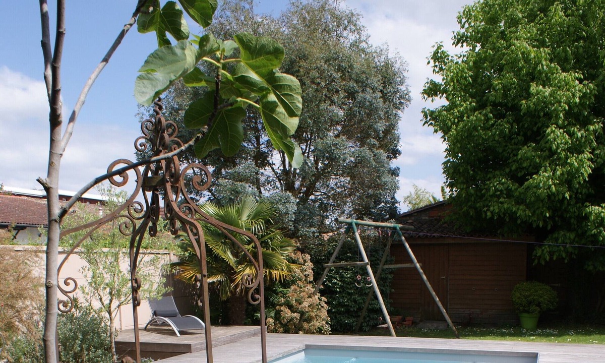 Saint-Medard-en-Jalles House | ST MEDARD: Large restored Girondine with heated swimming pool near BORDEAUX