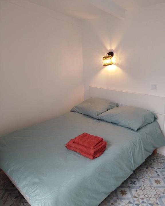 Eguilles Apartment | Studio à la campagne