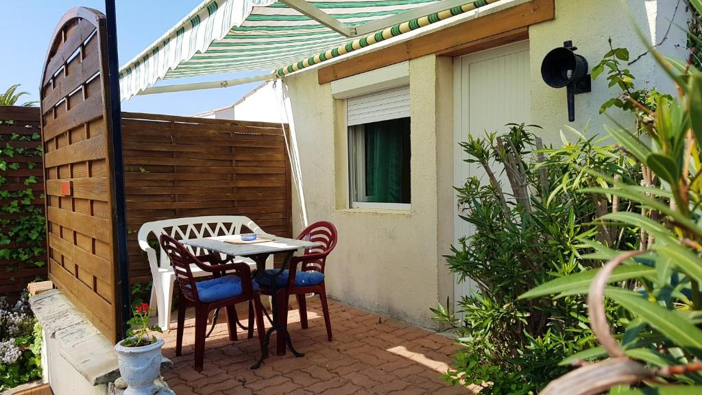 Le Grand-Village-Plage Apartment | Studio avec jardin clos et wifi a Le Grand Village Plage a 1 km de la plage